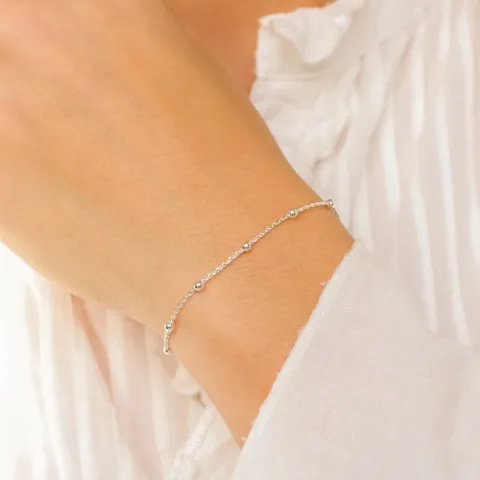 bolletje armband in zilver